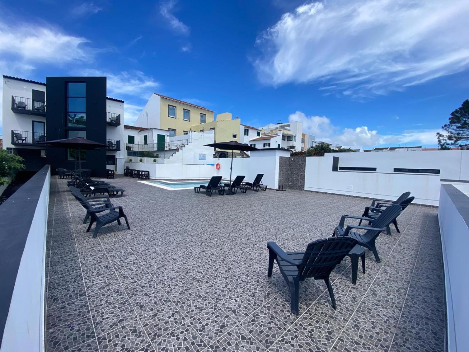 The Rock Hostel Ponta Delgada Extérieur photo